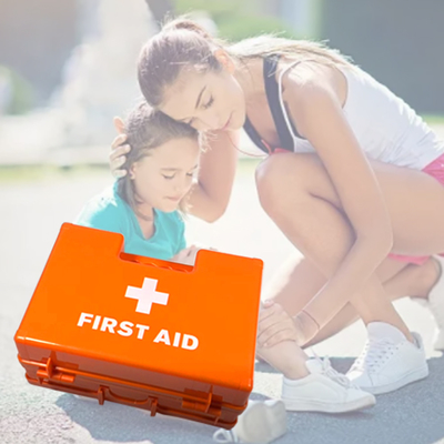 Equipos médicos de la emergencia plástica